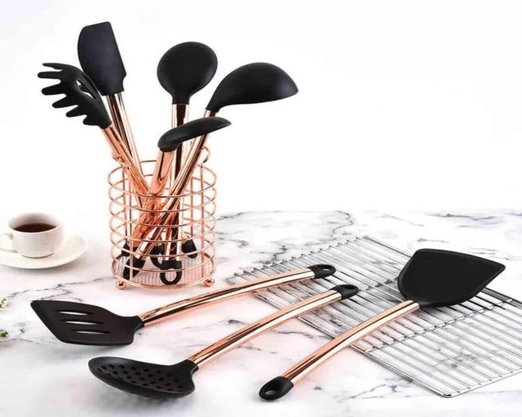 What are the Benefits of Cooking with Stainless Steel Pots?