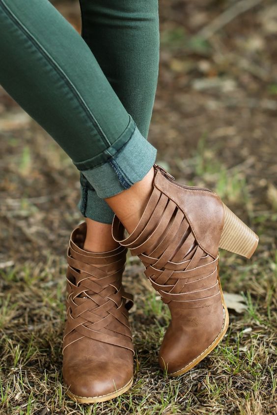Boots for Girl With Low Heights