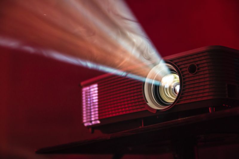 How To Choose The Right Projector Screen For Your Home Cinema