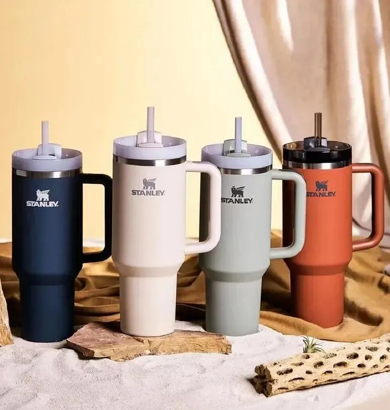 Stay Hydrated on the Go with these Top Water Bottle Holders