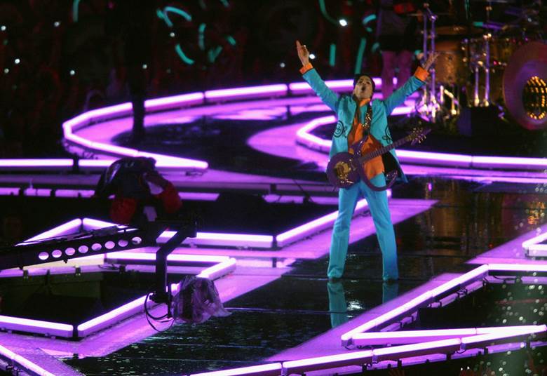 Photos: Ranking the top Super Bowl halftime shows | WDTN.com