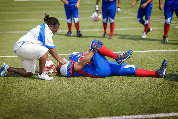 2,100+ Football Injuries Stock Photos, Pictures & Royalty-Free Images -  iStock | Sports