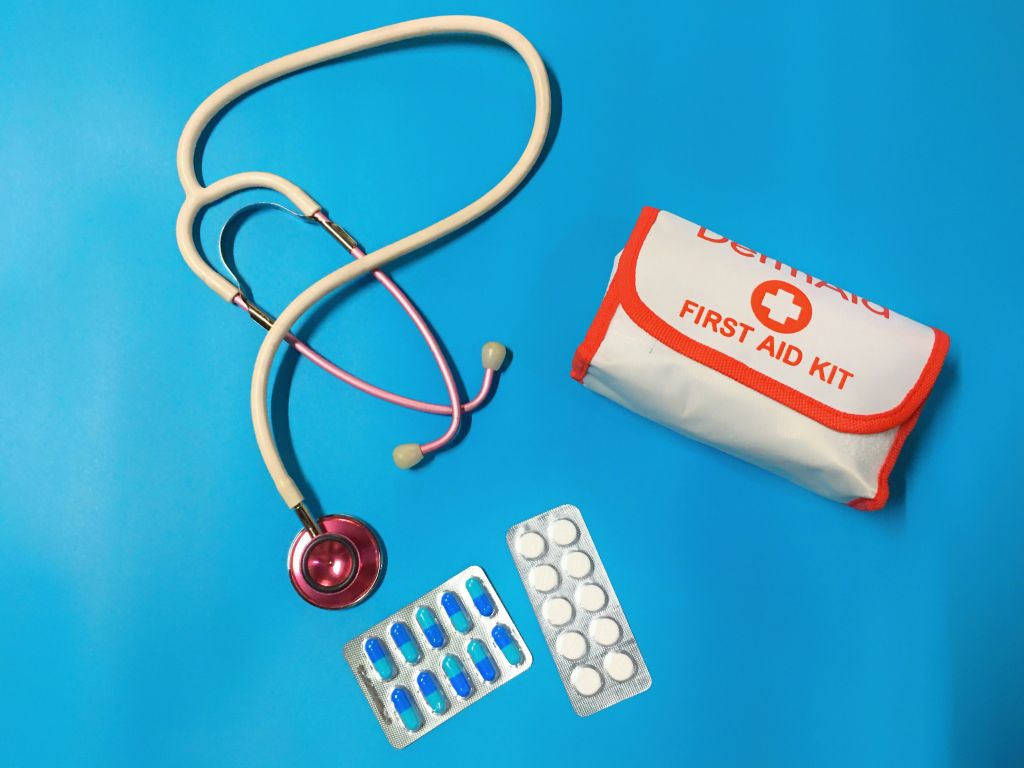 What Do You Need to Become a First Aider?