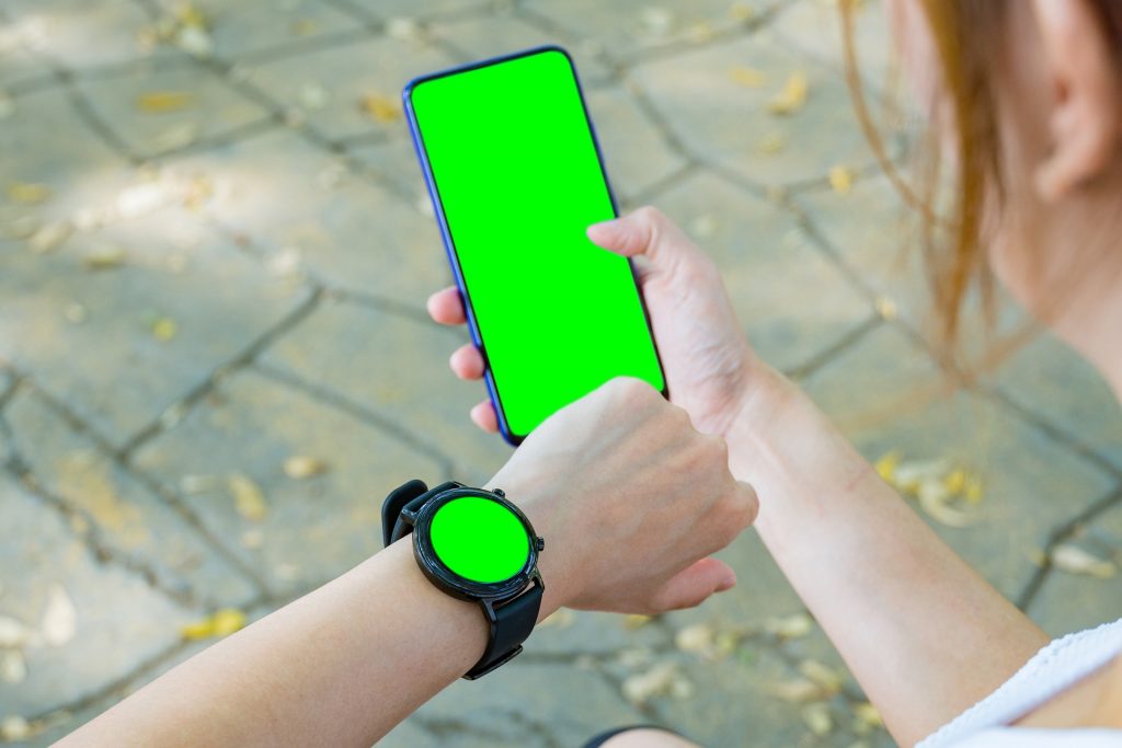 Summer Fitness Goals: How Smart Wearables Can Help You Stay Active and Healthy