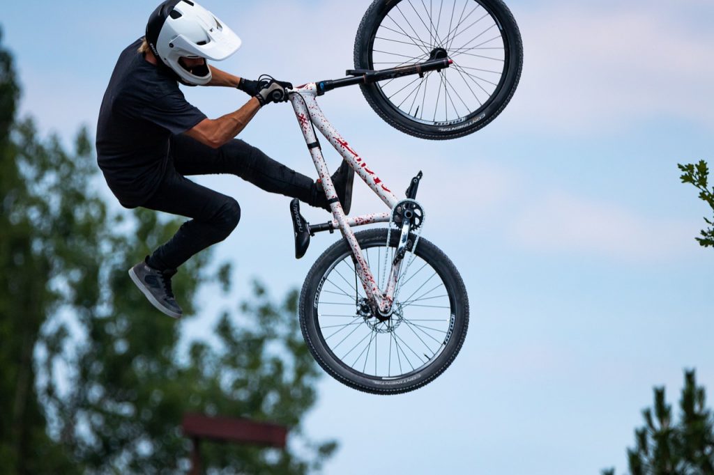 Conquer the Trail: Rugged Mountain Bike Gear Built for Off-Road Cycling