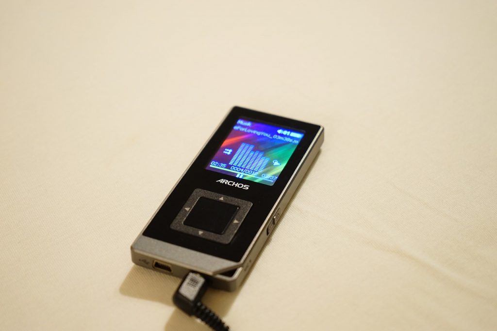 Never Miss a Beat: Waterproof MP3 Players for Swimmers and Water Sports